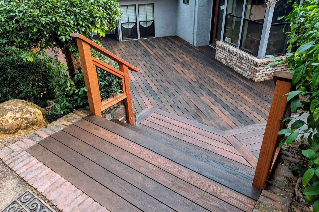 Custom deck and fence construction in Fort Pierce, FL